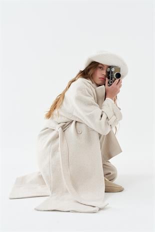 LARA BUKLET KABAN - KREM