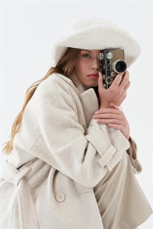 LARA BUKLET KABAN - KREM