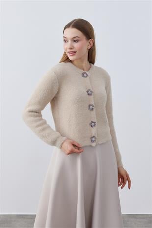 Layla Aksesuar Düğmeli Peluş Hırka - Bej