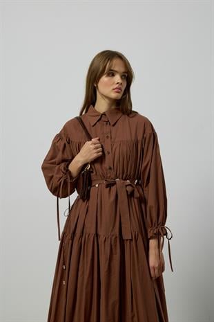 Leona Robalı Oversize Vual Elbise - Kahverengi 