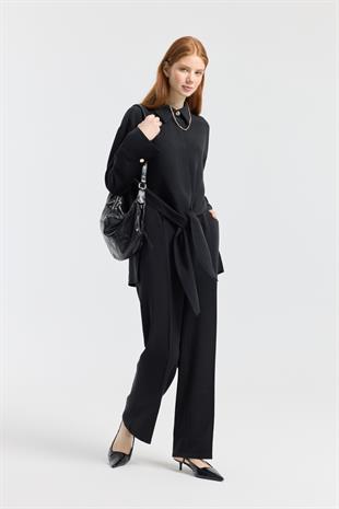 Liliya Önden Bağlamalı Pile Detaylı Takım - Siyah