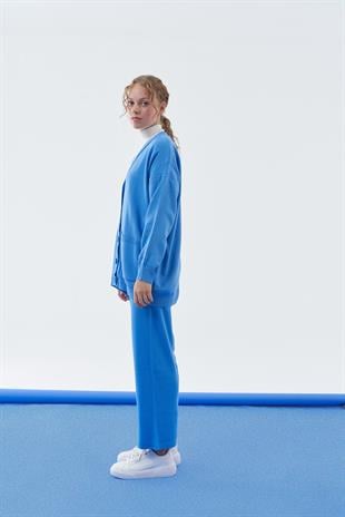 LİYA ÖNDEN YIRTMAÇLI TRİKO PANTOLON - MAVİ