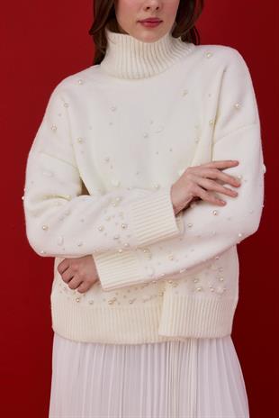 Logan Ponpon ve İncili Kazak-Beyaz