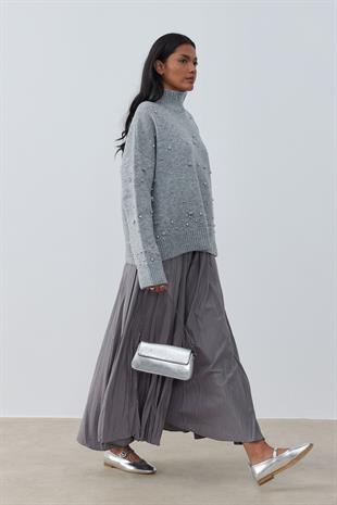 Logan Ponpon ve İncili Kazak- Gri