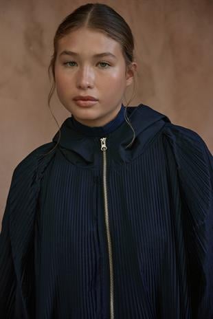 Madeline Pilise Detaylı Yağmurluk- Lacivert