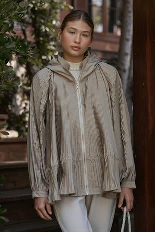 Madeline Pilise Detaylı Yağmurluk-Vizon