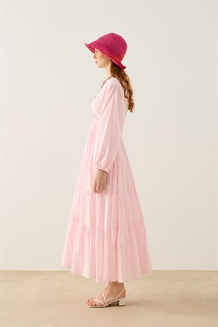 Mariposa Katlı Düğmeli Vual Elbise - Pembe