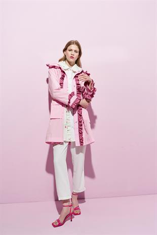 MELİSSA BÜZGÜ DETAYLI GARNİLİ YAĞMURLUK - PEMBE