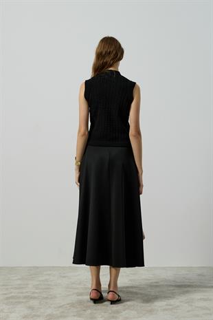 Natalia Gold Düğmeli Süs Cepli Süveter - Siyah