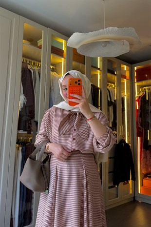 Paris Fular Yaka Pötikare Takım  Kırmızı