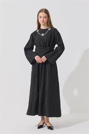 Silvia Kuşak Kemerli Pilili Elbise- Siyah