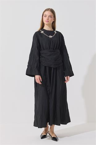 Silvia Kuşak Kemerli Pilili Elbise- Siyah