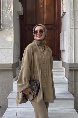 Şüheda’nın Adalia Nervürlü Modal Takım Kombini