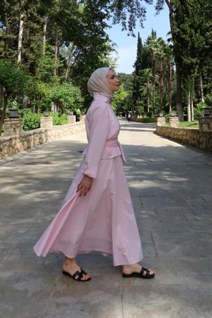 Şüheda’nın Anna Bağlamalı Poplin Takım Kombini