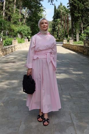 Şüheda’nın Anna Bağlamalı Poplin Takım Kombini