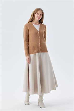 VANESSA TAŞ DÜĞMELİ HIRKA - CAMEL 
