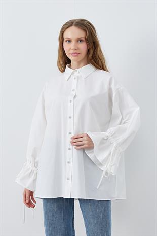 VİOLA TAŞ DÜĞMELİ KOLU BÜZGÜLÜ POPLİN GÖMLEK - BEYAZ