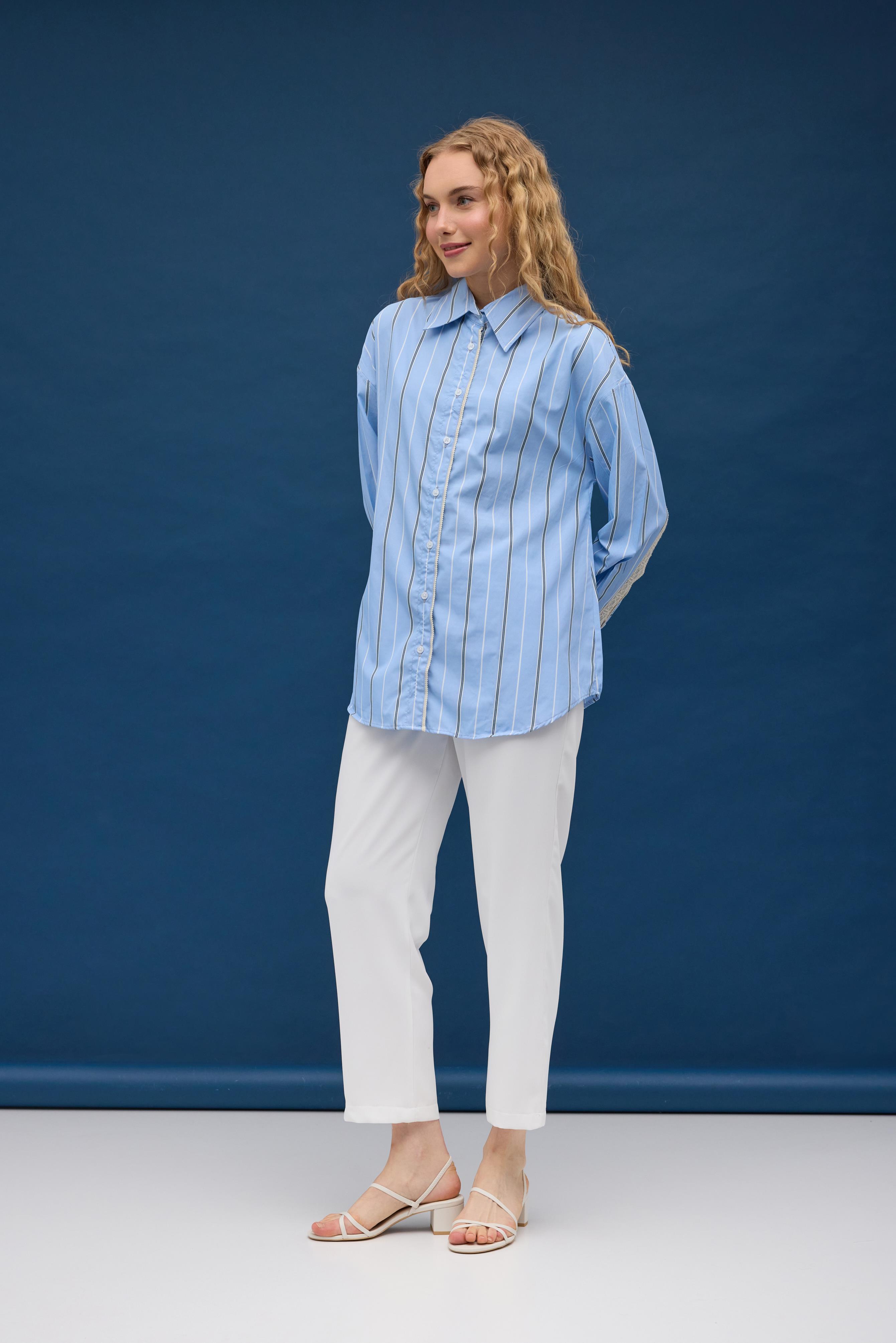  Hazel Güpür İşlemeli Gömlek - Mavi 