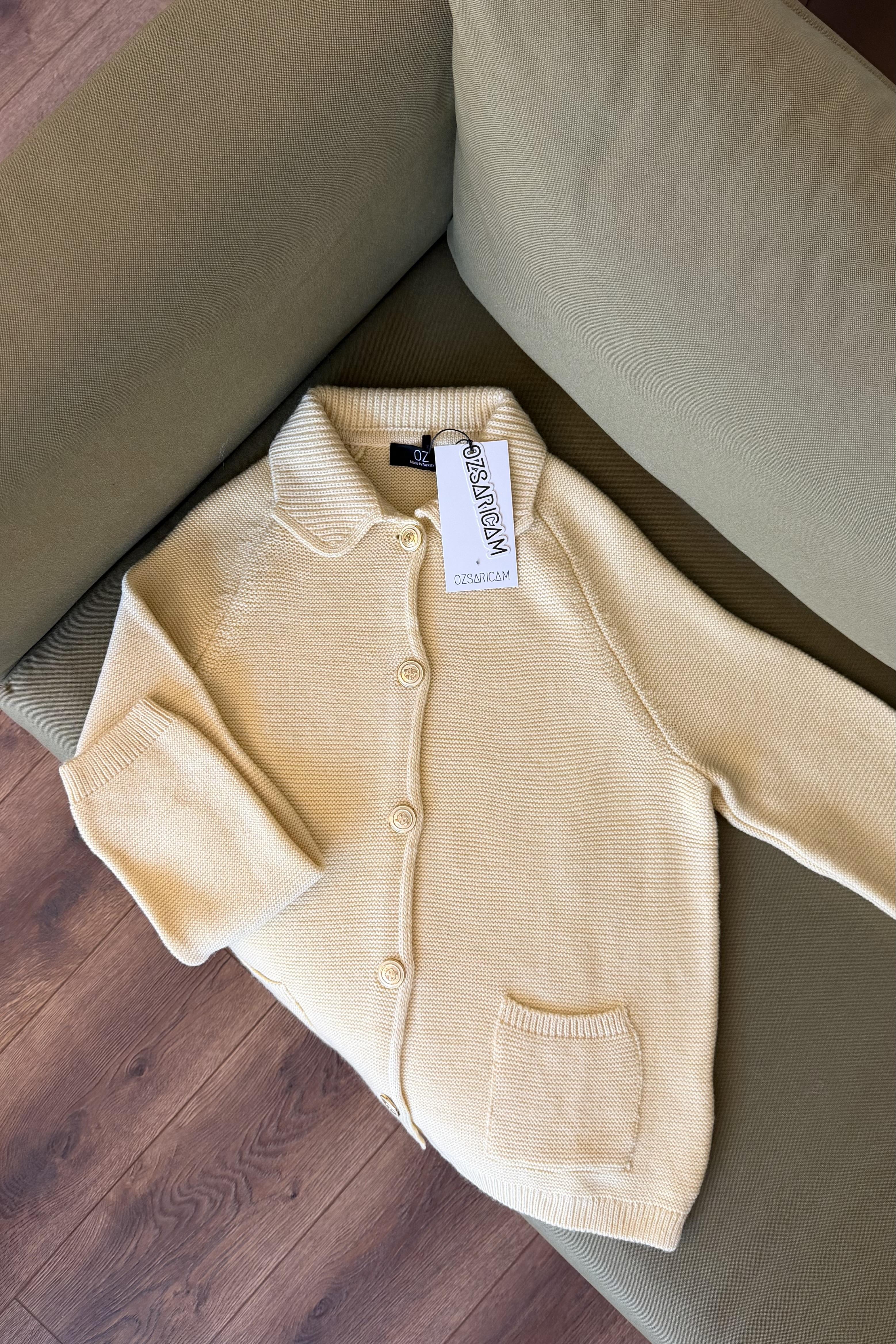 Adalina Gold Düğmeli Hırka - Sarı 