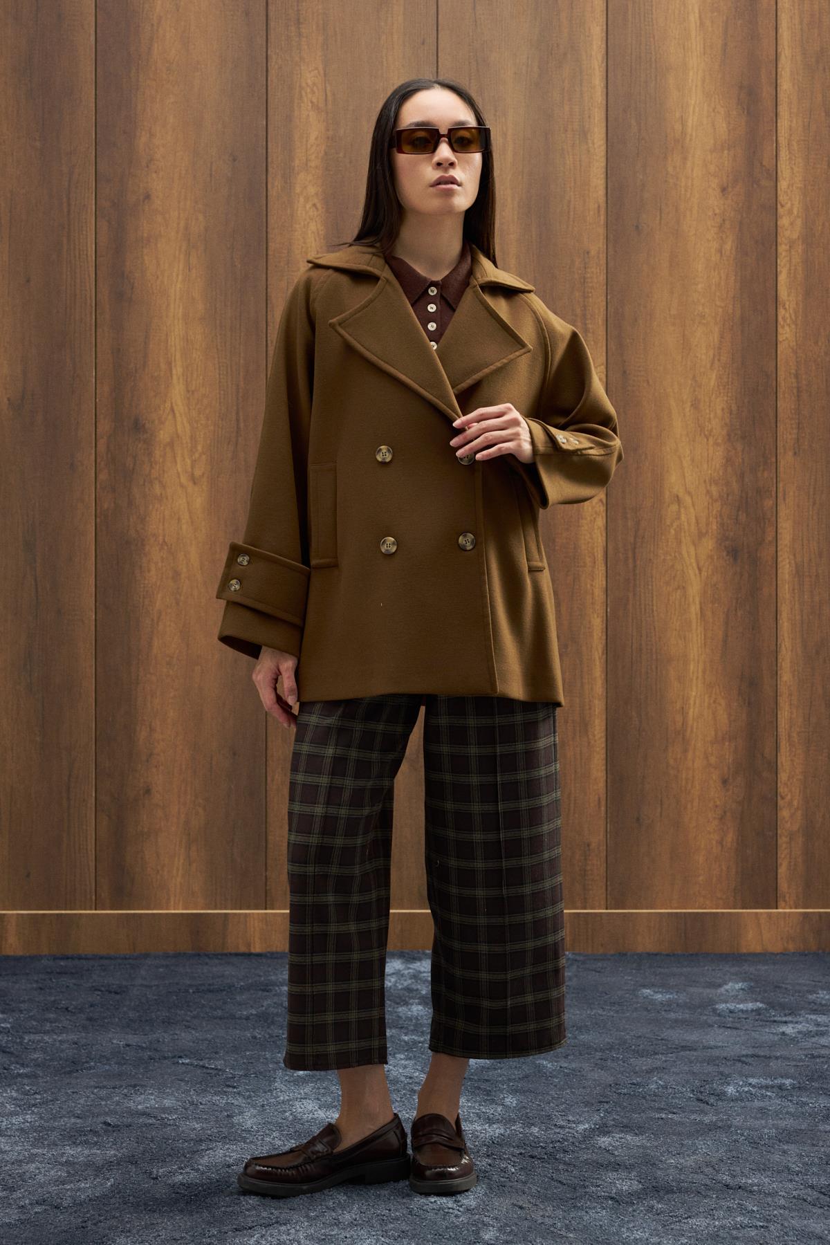 Begonia Kruvaze Kapamalı Kaşe Kaban - Haki 