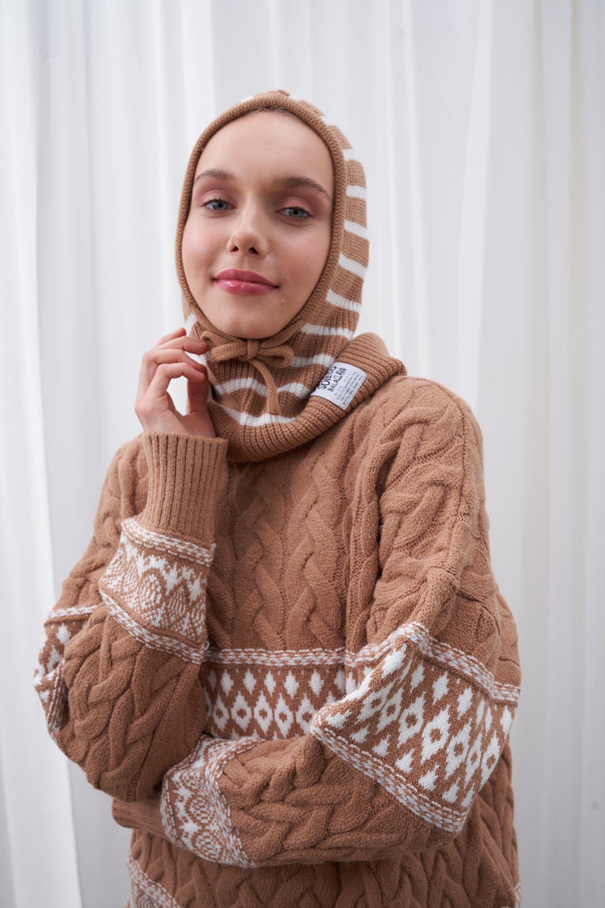 ÇİZGİLİ KAPÜŞONLU BERE - CAMEL