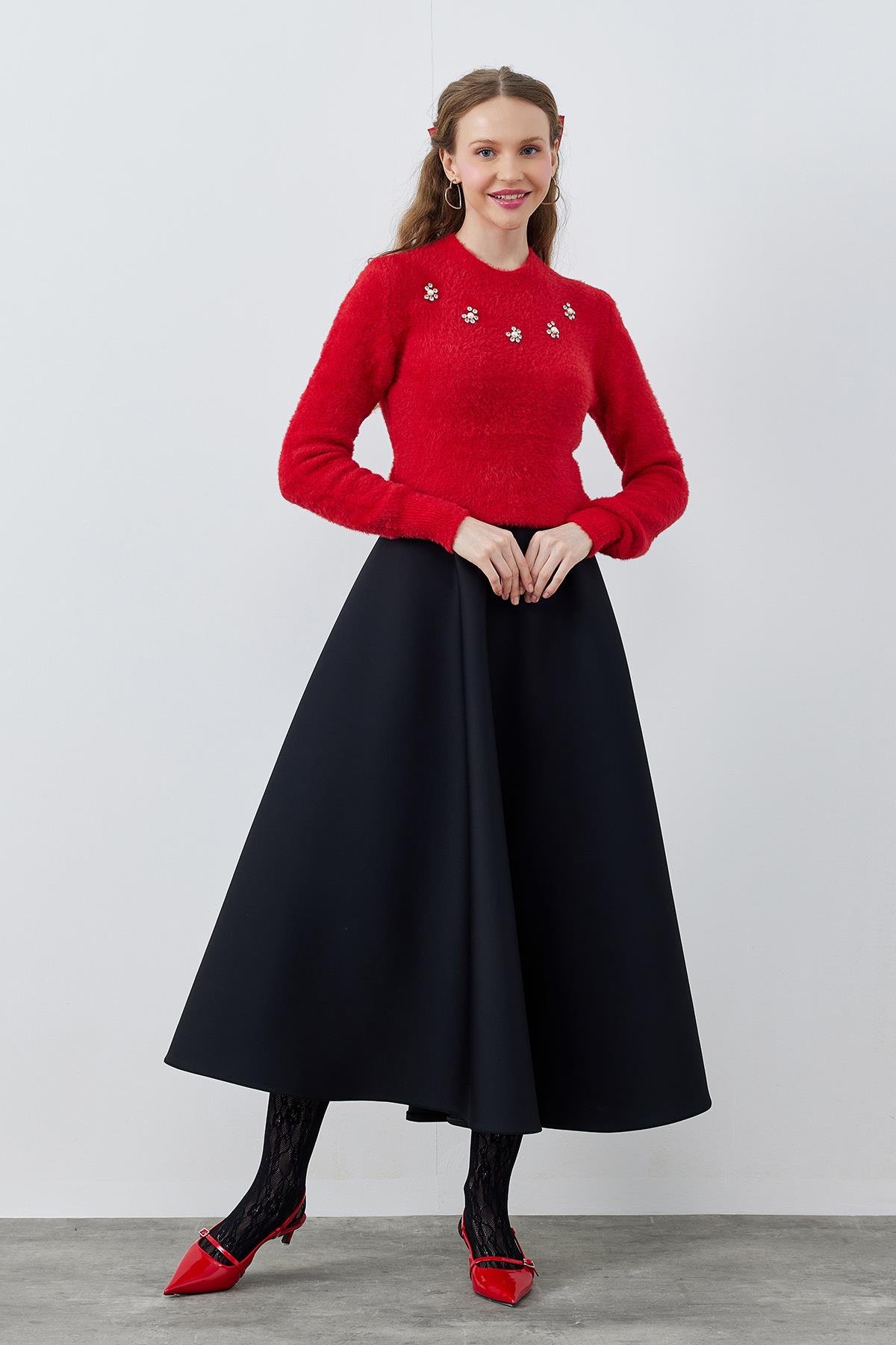 DİSNEY ÇİÇEK TAŞ İŞLEMELİ PELUŞ KAZAK - KIRMIZI