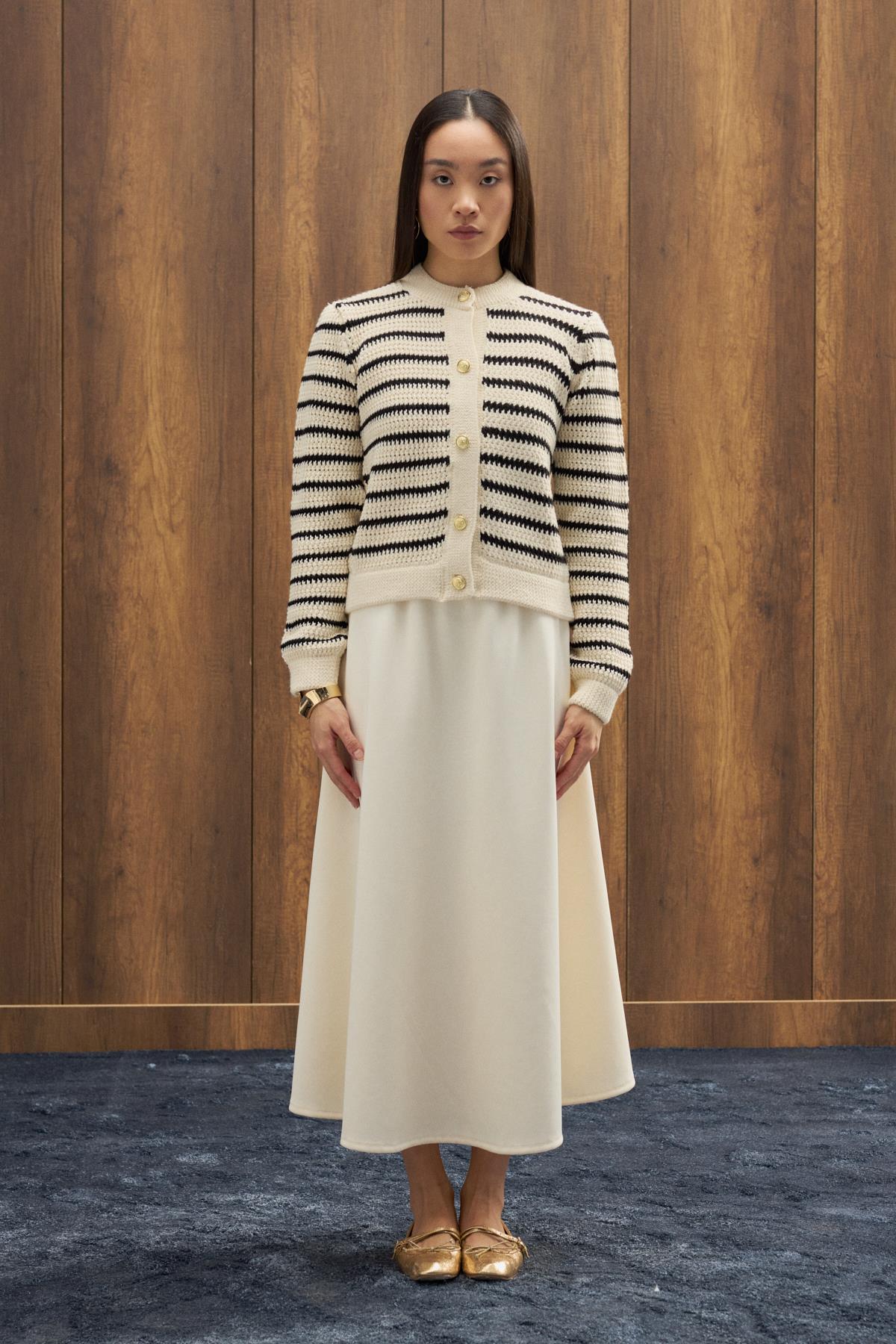 Felix Kontrast Düğmeli Hırka - Bej 