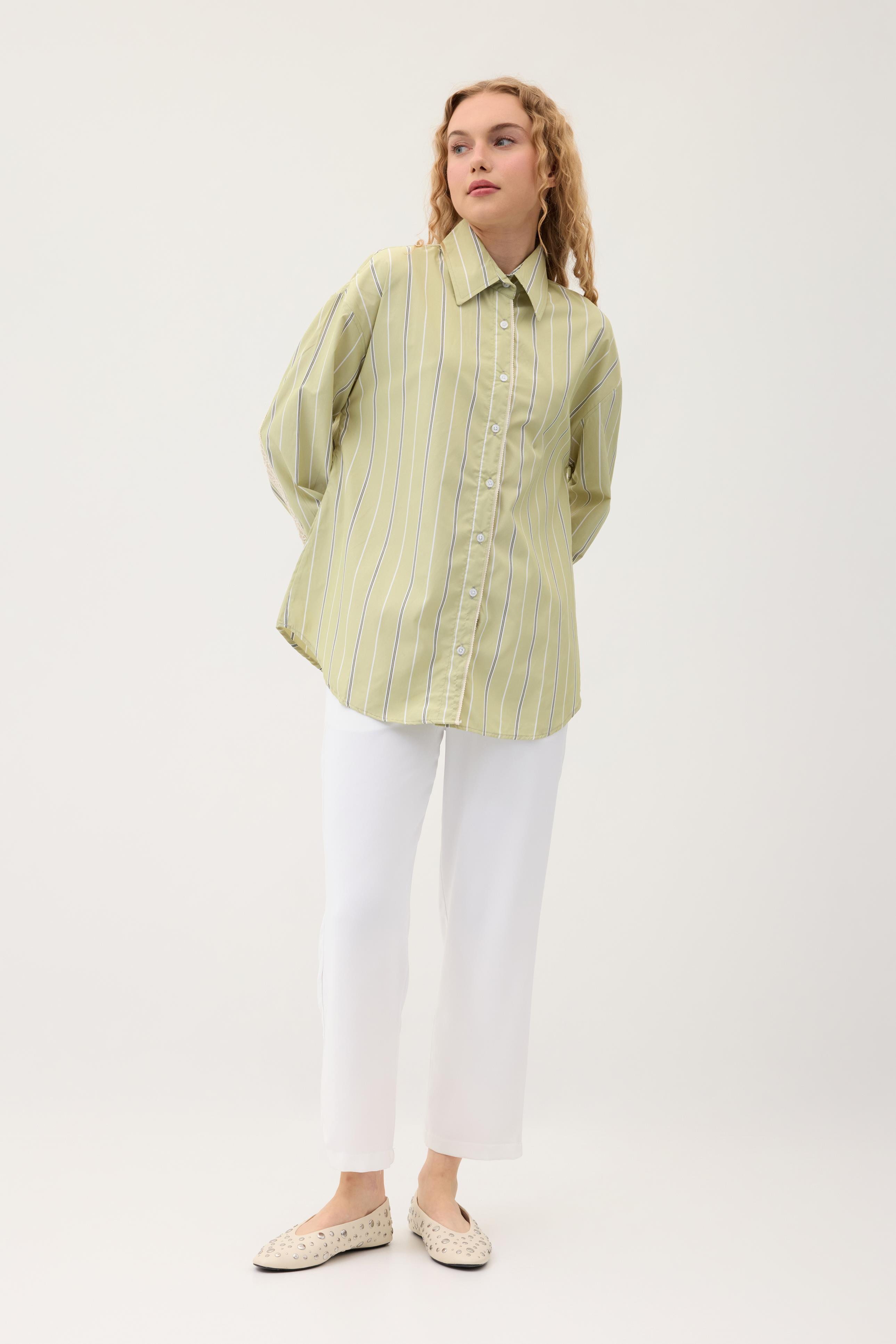 Hazel Güpür İşlemeli Gömlek - Fıstık yeşil