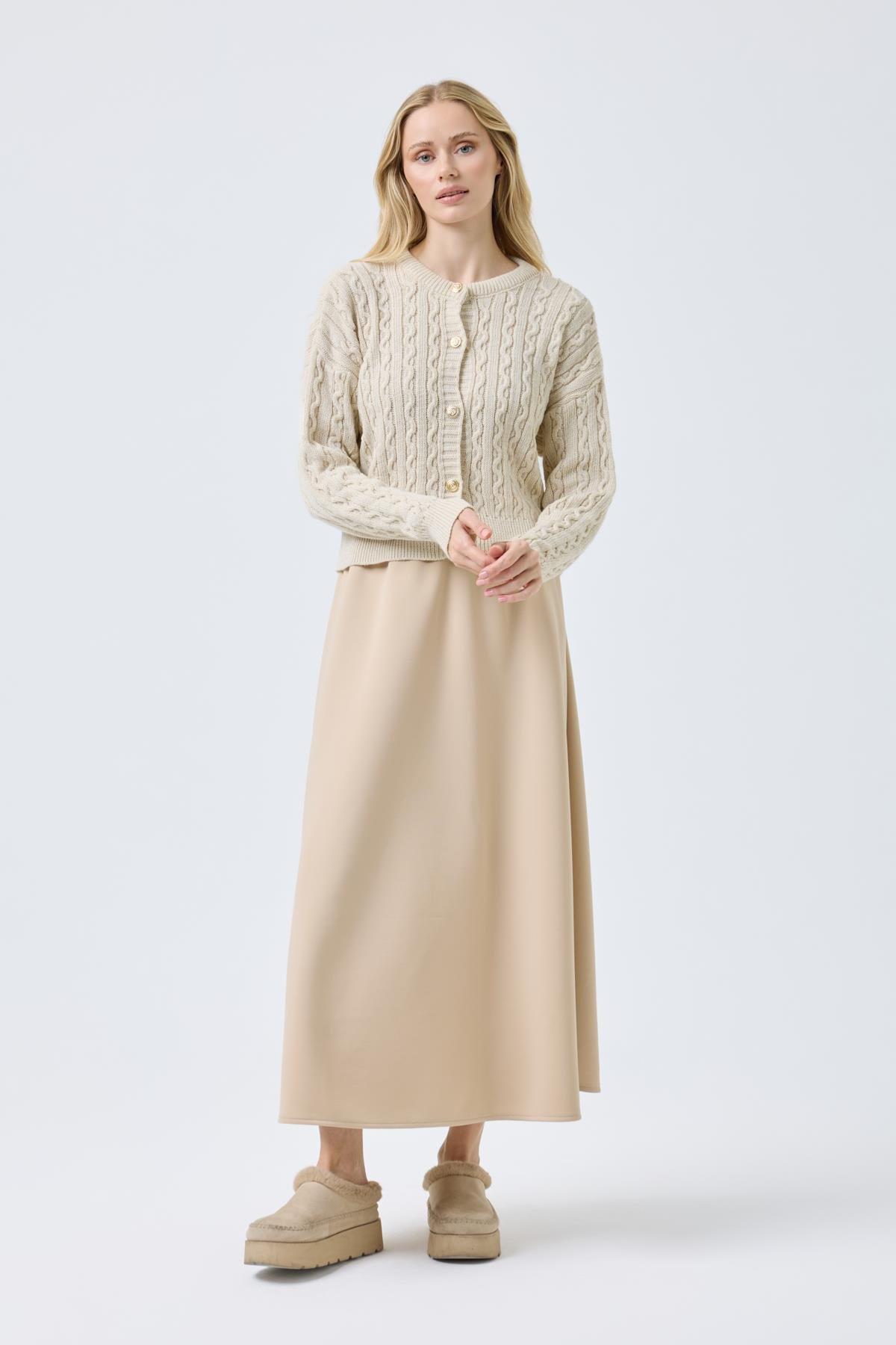 Hazel Saç Örgülü Gold Düğmeli Hırka - Bej 