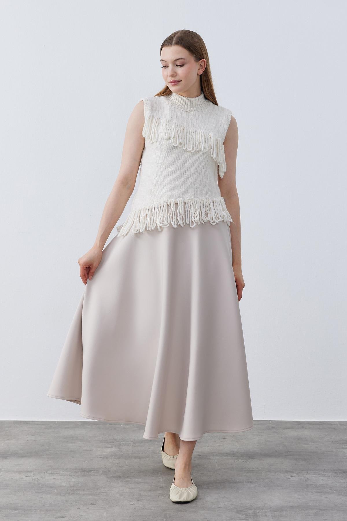 Josie Püsküllü Örme Süveter-Bej