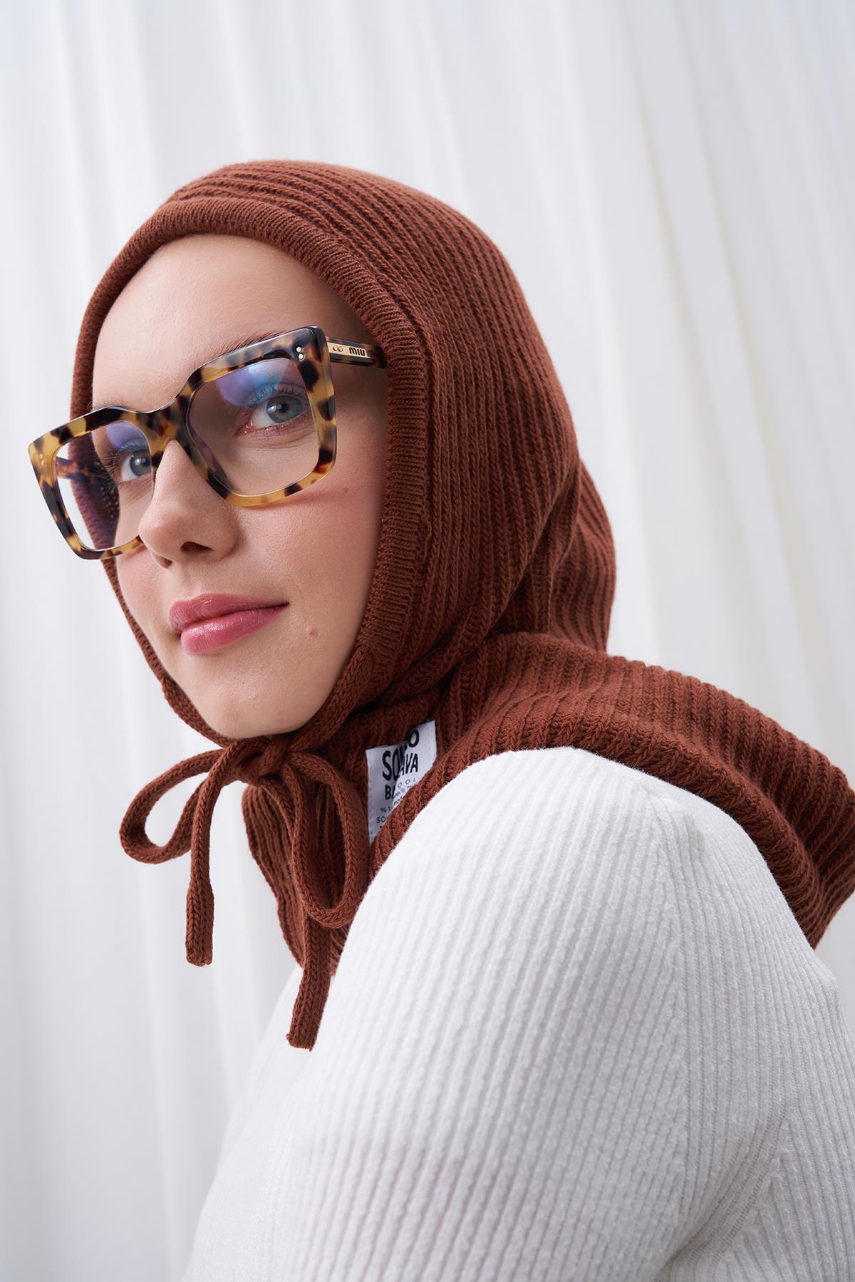 KAPÜŞONLU BERE - KAHVE