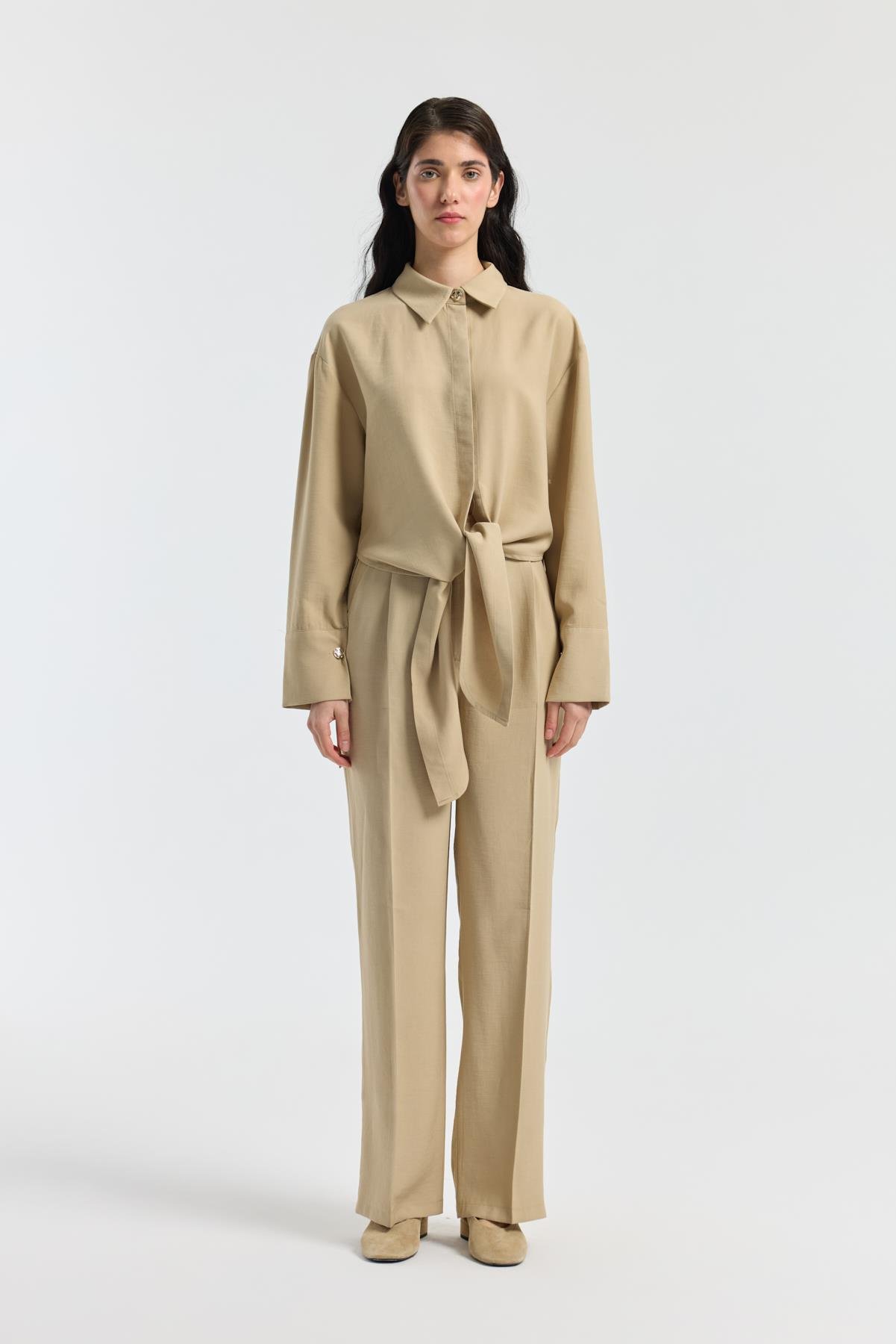 Liliya Önden Bağlamalı Pile Detaylı Takım - Camel