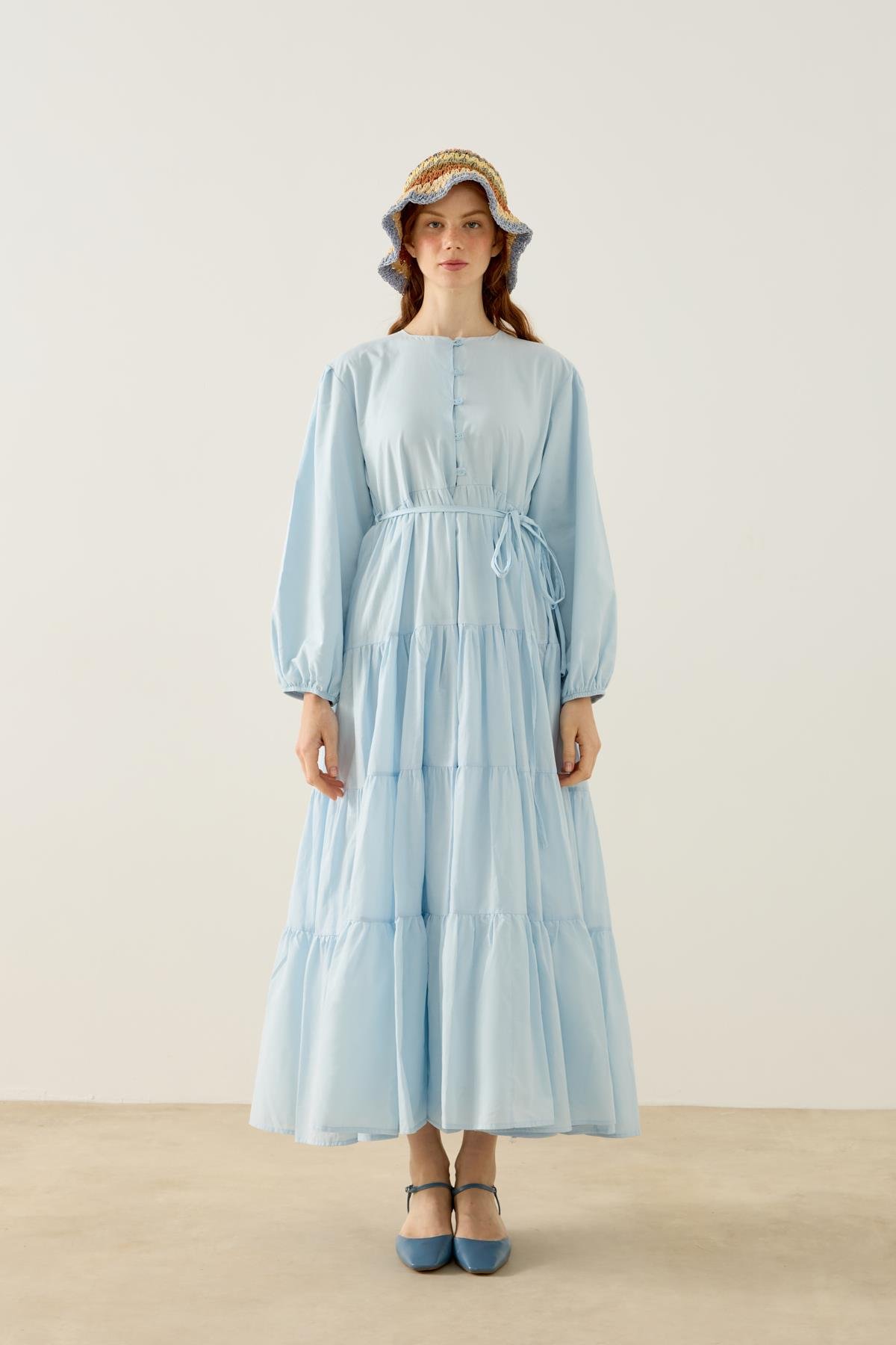 Mariposa Katlı Düğmeli Vual Elbise - Mavi