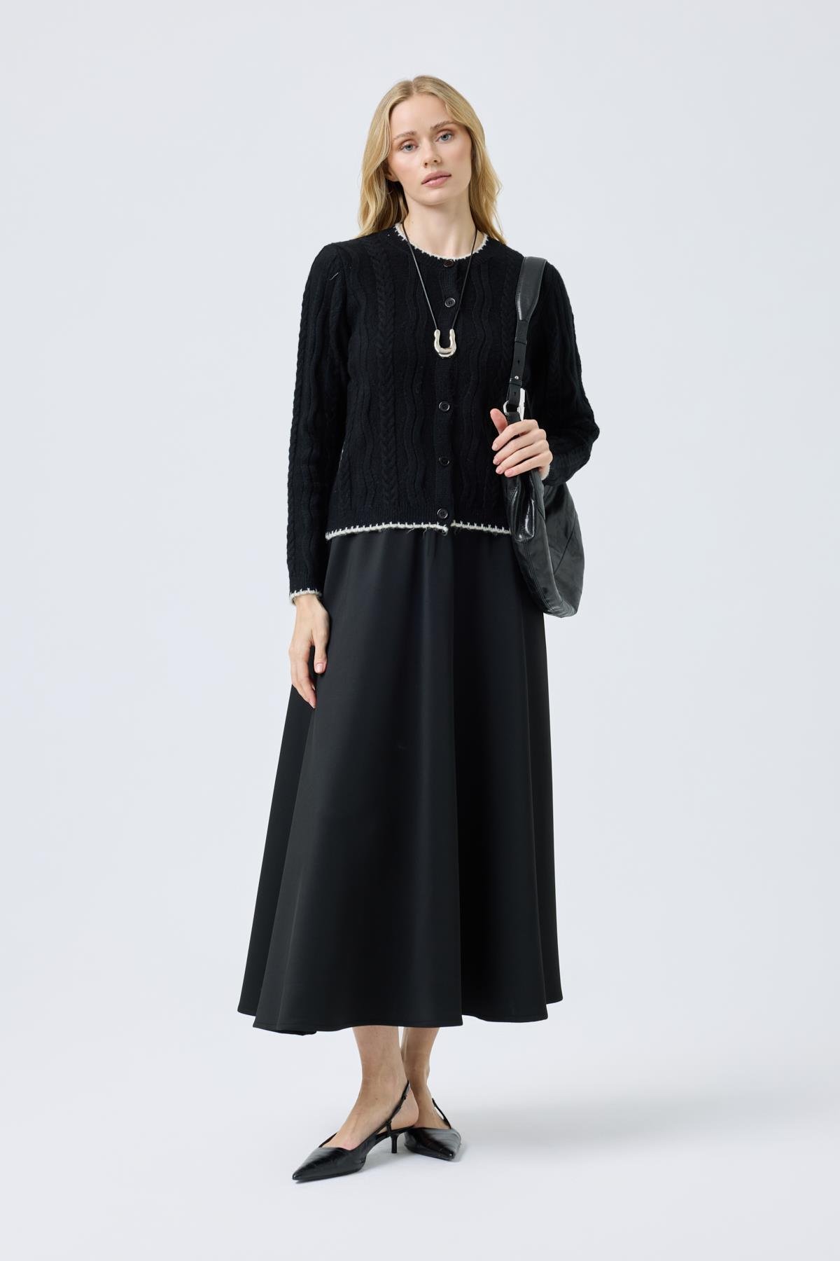 Myra Kontrast Saç Örgülü Hırka - Siyah 