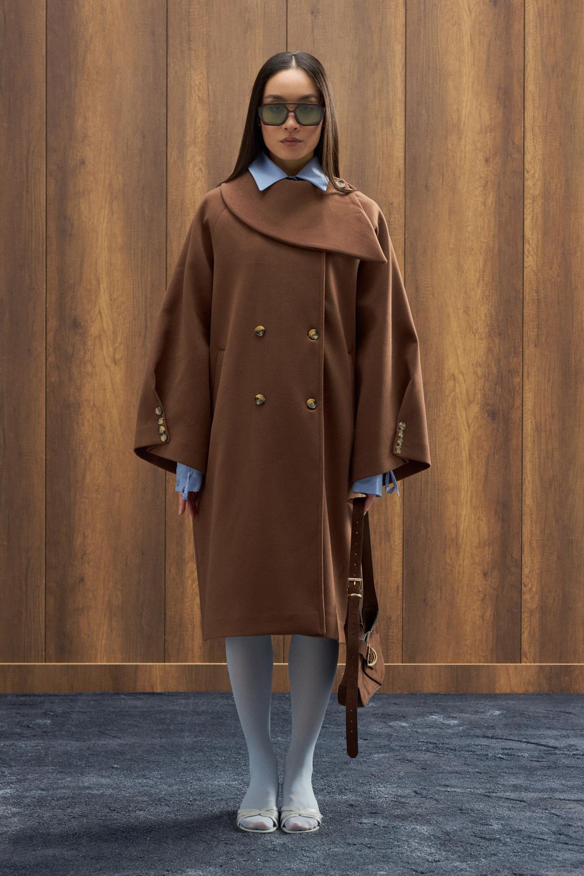 Paradoks Yaka Detaylı Oversize Kaban  - Kahverengi 