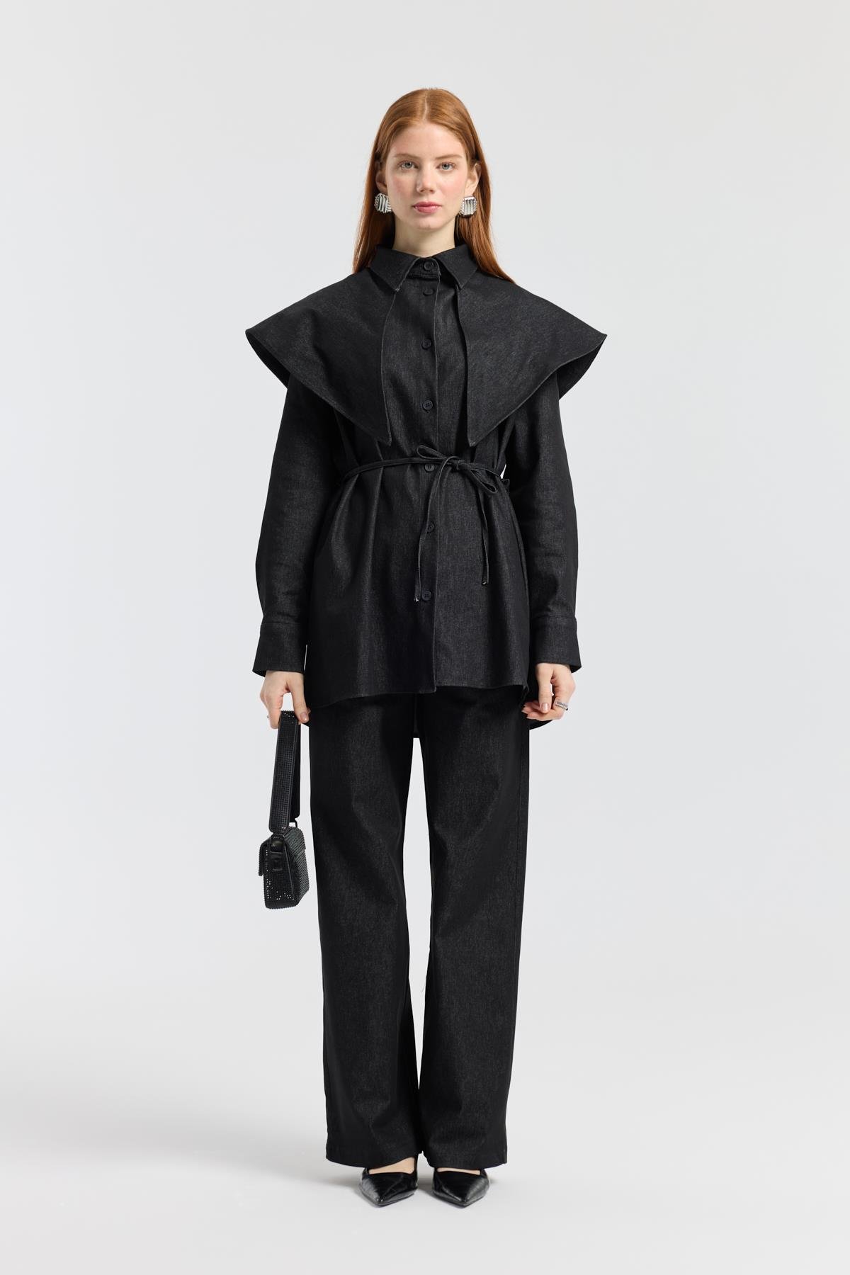 Sara Seyyar Yaka Detaylı Kot Takım - Siyah