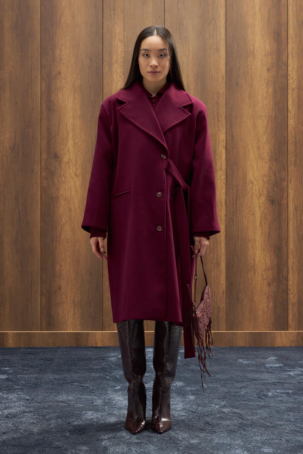 Serande Yandan Bağlamalı Kaşe Kaban - Mürdüm 