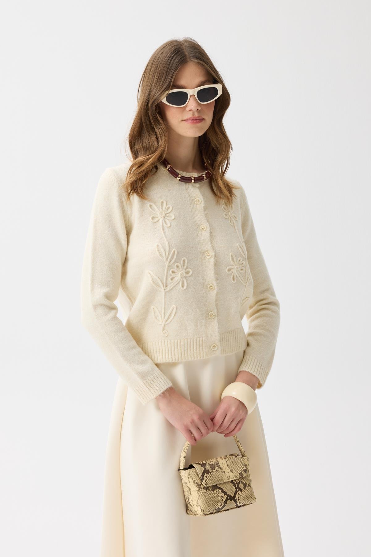 Vera Çiçek Motifli Hırka - Bej 