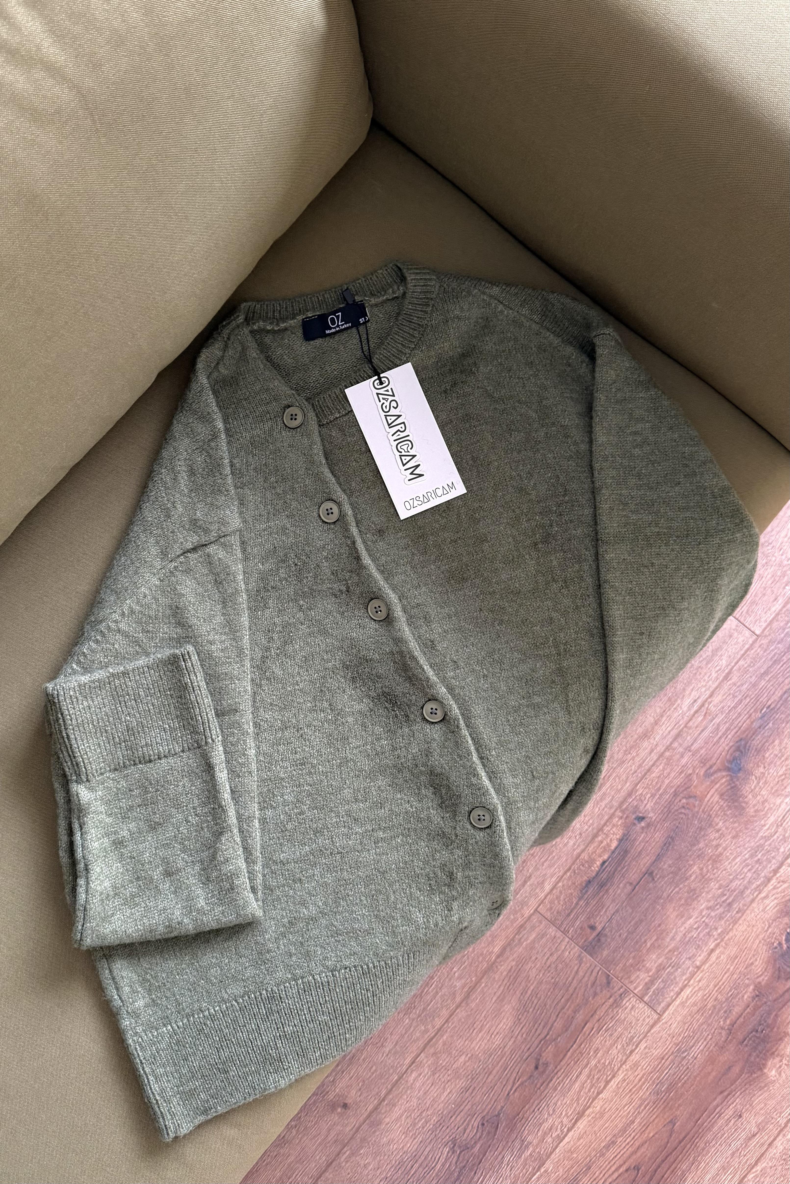 Yue Asimetrik Patlı Triko Hırka - Yeşil 