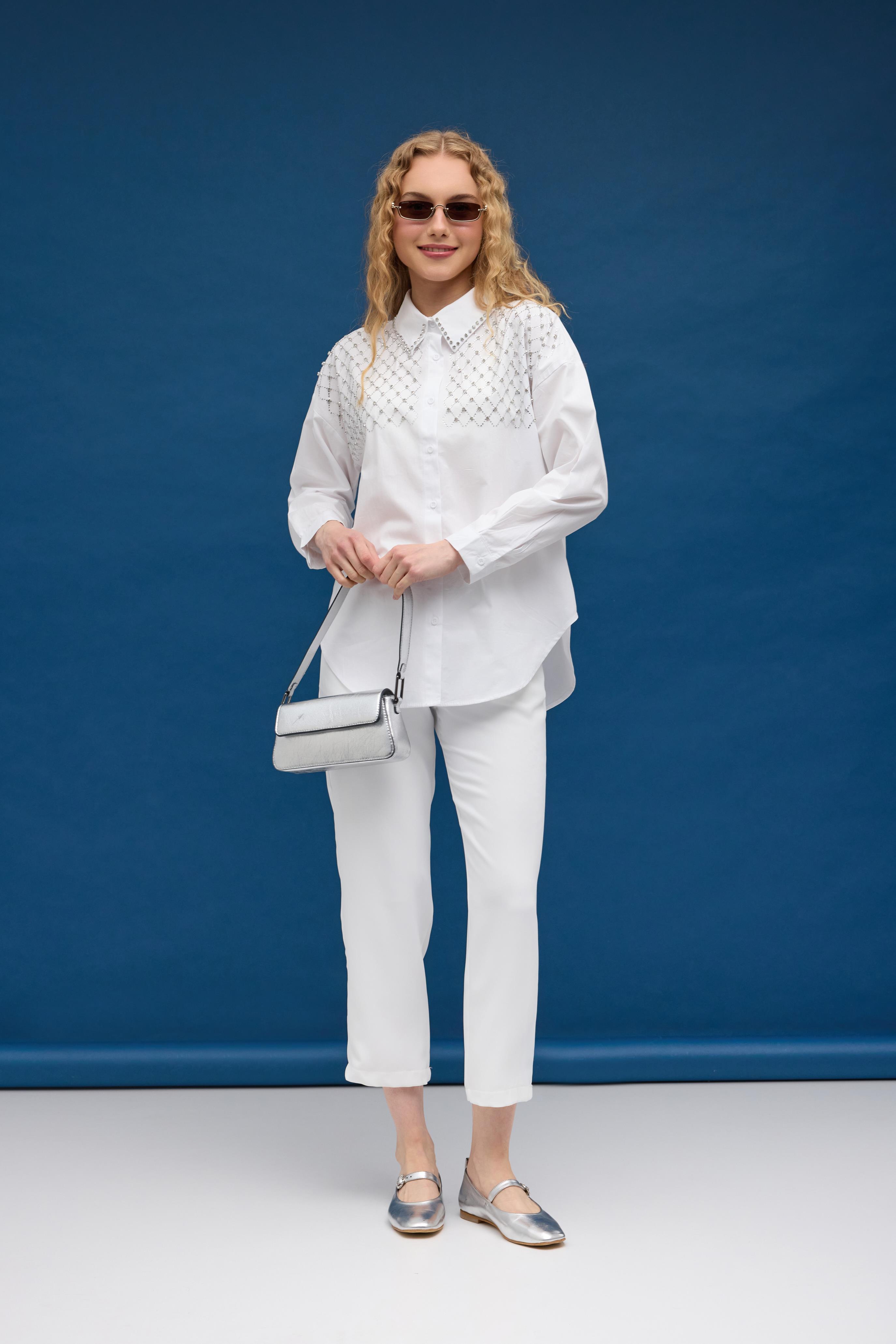 Zanera Taş İşlemeli Gömlek- Beyaz