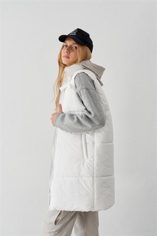 Carla Bow Detailed Quilted Vest - White