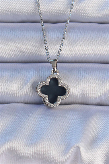 316L Çelik Gümüş Renk Siyah Mineli Zirkon Taşlı Yonca Figürlü Kolye