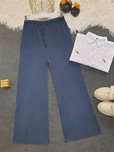 بنطلون فضفاض مضلع بتفاصيل دانتيل - نيلي