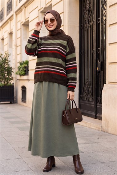 Womens Crew-Neck Striped Heavyweight Knit Sweater - Dark Brown