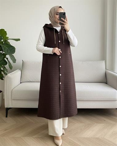 Boydan Düğmeli Kapşonlu Cepli Kapitone Uzun Yelek  -K. Kahve