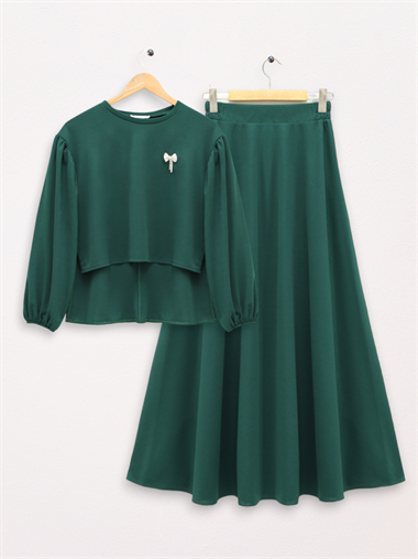 Broşlu Etekli Takım -Zümrüt