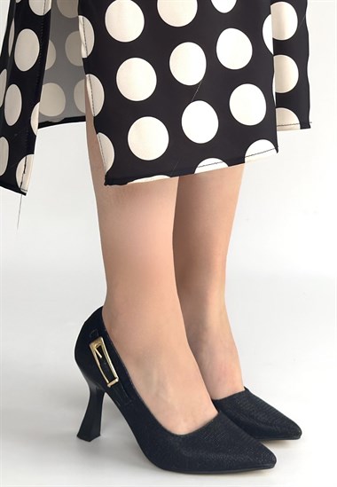 Cerin Saten Simli Topuklu Ayakkabı -Siyah