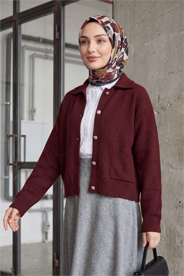 Womens Two-Pocket Shirt-Collar Button-Front Soft Knit Cardigan - Burgundy
