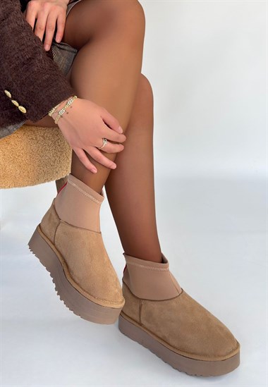 Cuen Süet Bot -Nude