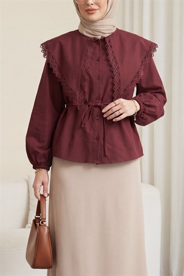 Dantelli Geniş Yakalı Bağcıklı Kolu Lastikli Poplin Gömlek  -Bordo